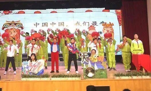 职场人如何面对工作？游戏画面