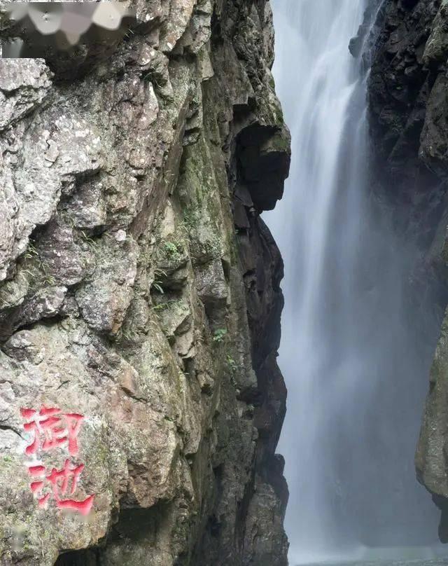 桃源县剪市镇中心卫生院:扫雪铲冰小行动 身体力行大担当