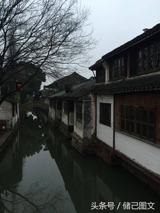 逃出神秘别墅